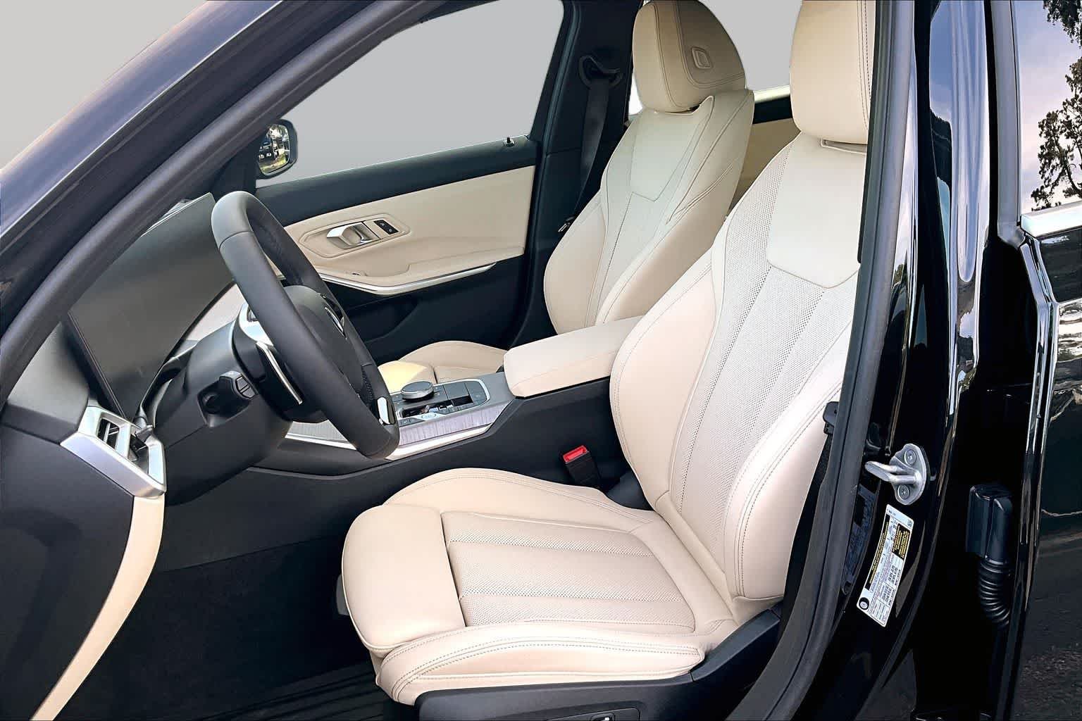 2026 BMW 3 Series 330i - Photo 9