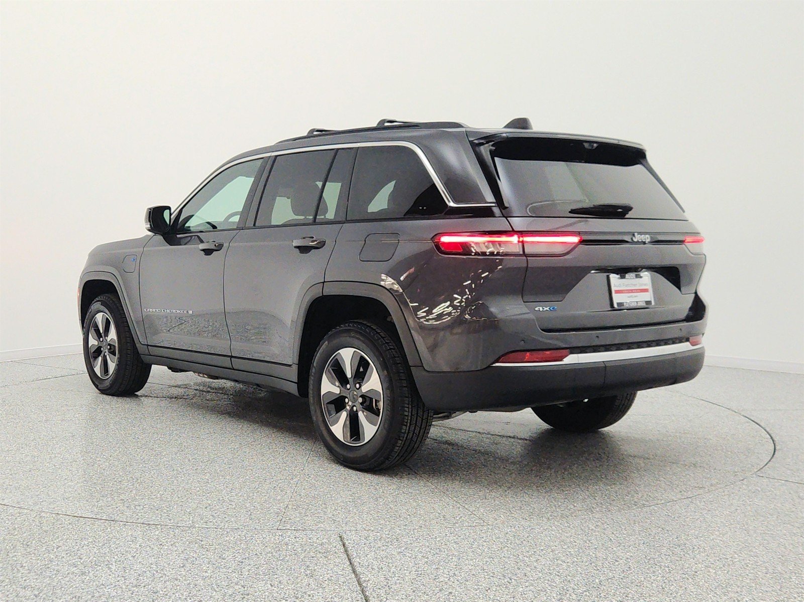 Used 2025 Baltic Gray Metallic Clearcoat Jeep 4x4 image 7