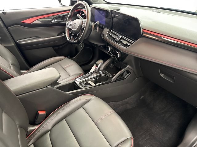 Used 2025 Mosaic Black Metallic Chevrolet RS image 28