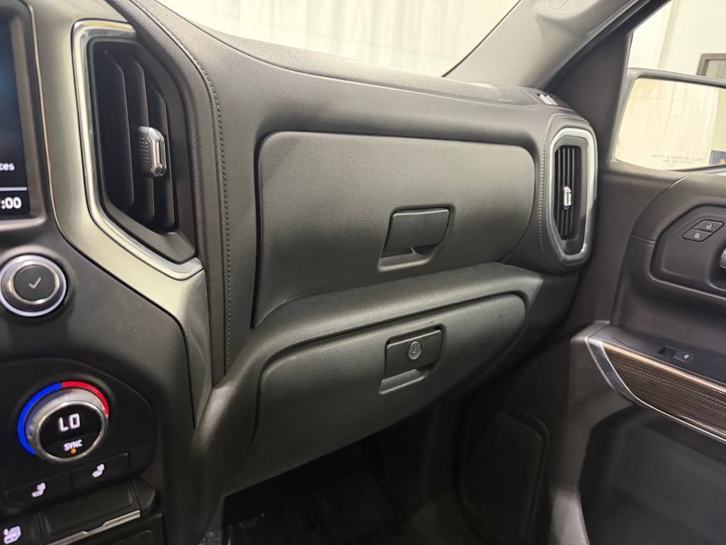 Used 2022 Black Chevrolet RST image 25