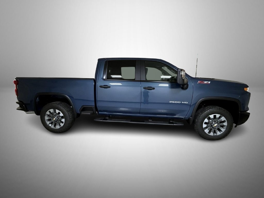 2026 Chevrolet Silverado 2500 HD Custom - Photo 4