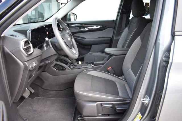 Used 2025 Gray Chevrolet LT image 11