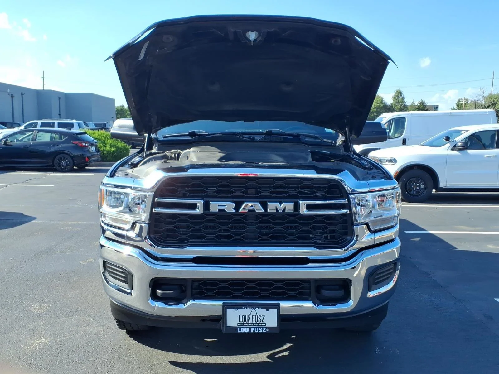 Used 2022 Diamond Black Crystal Pearlcoat Ram Tradesman image 33