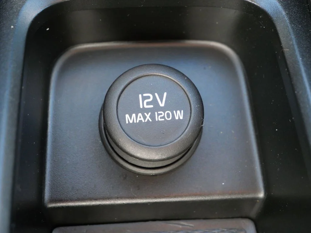Used 2020 Blue Volvo T5 Momentum image 26
