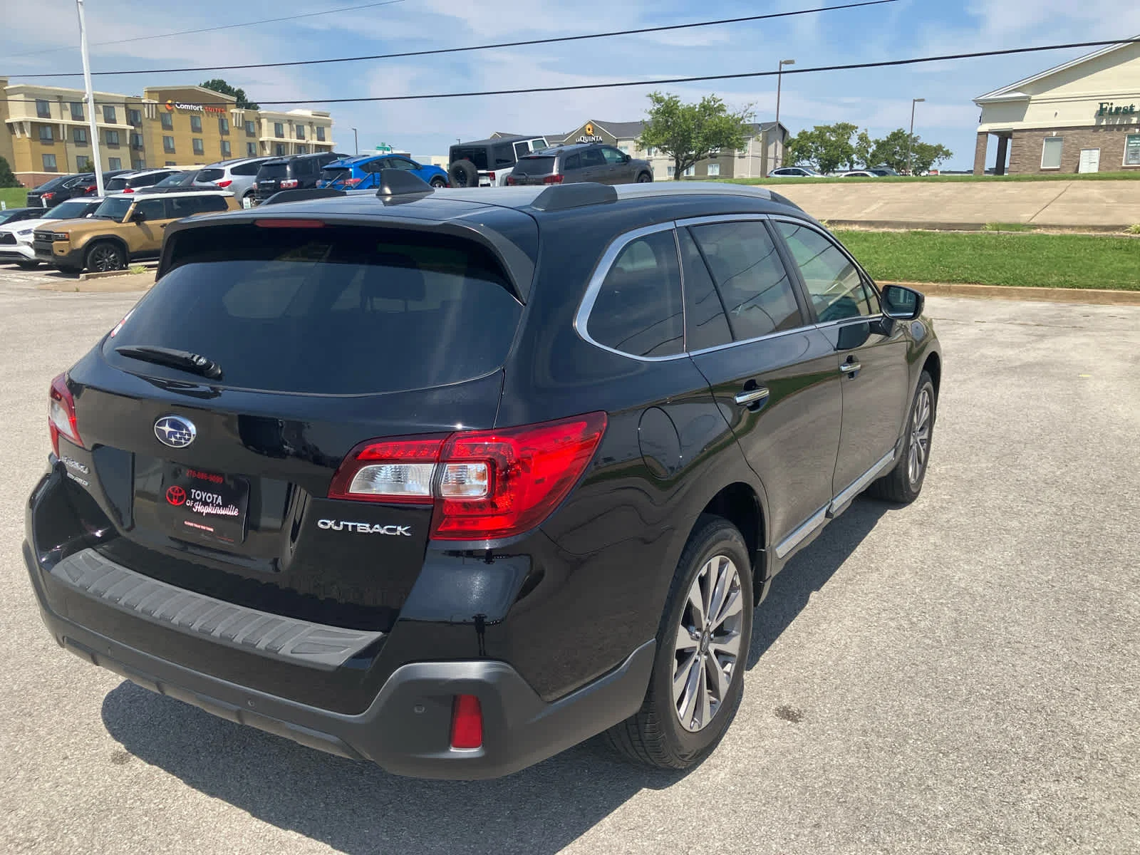 Used 2019 Crystal Black Silica Subaru Touring image 7
