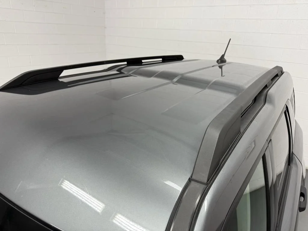 Used 2023 Gray Ford Base image 10