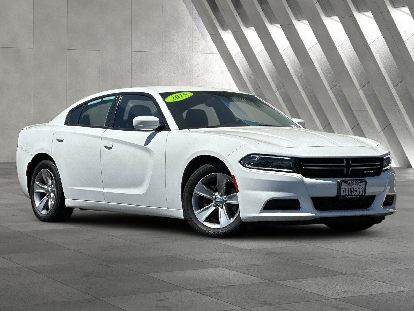 2015 Dodge Charger SE's photo