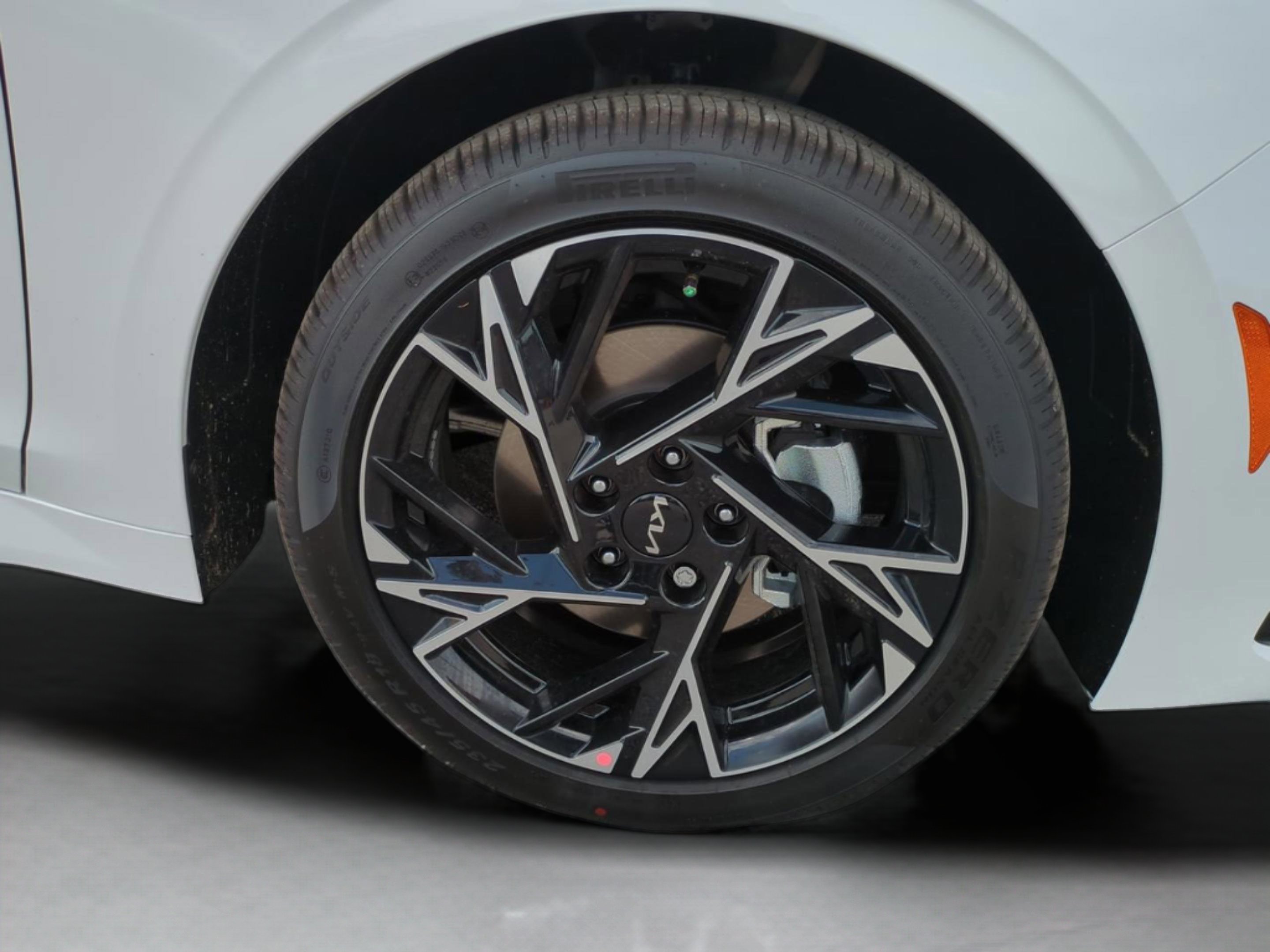 New 2026 Snow White Pearl Kia GT-Line image 44