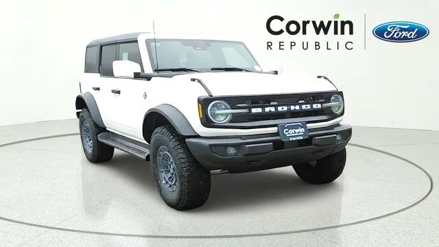 2026 Ford Bronco Outer Banks®