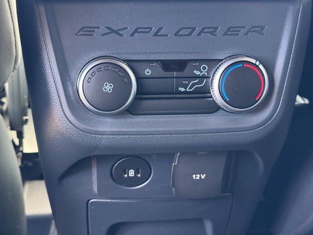 New 2027 Avalanche Gray Ford Active image 18
