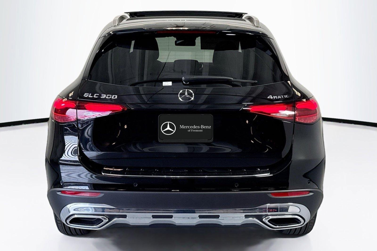 New 2026 Black Mercedes-Benz GLC 300 image 6