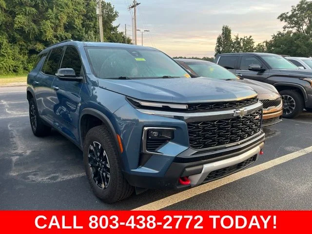 Used 2025 Blue Chevrolet Z71 image 1
