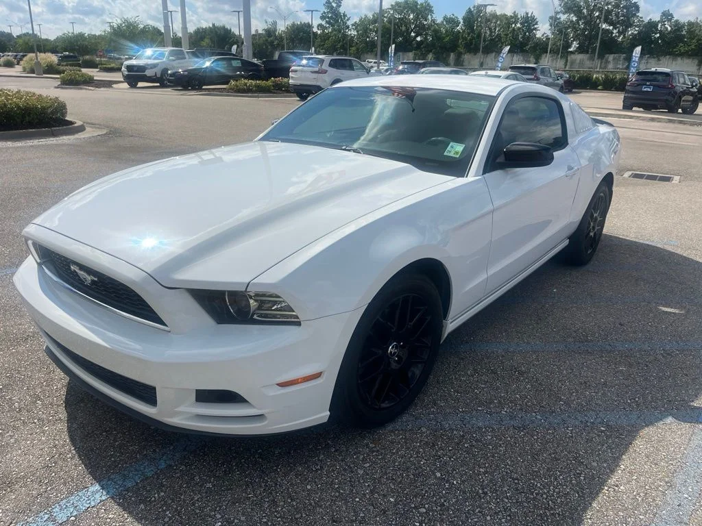 2014 Ford Mustang V6's photo