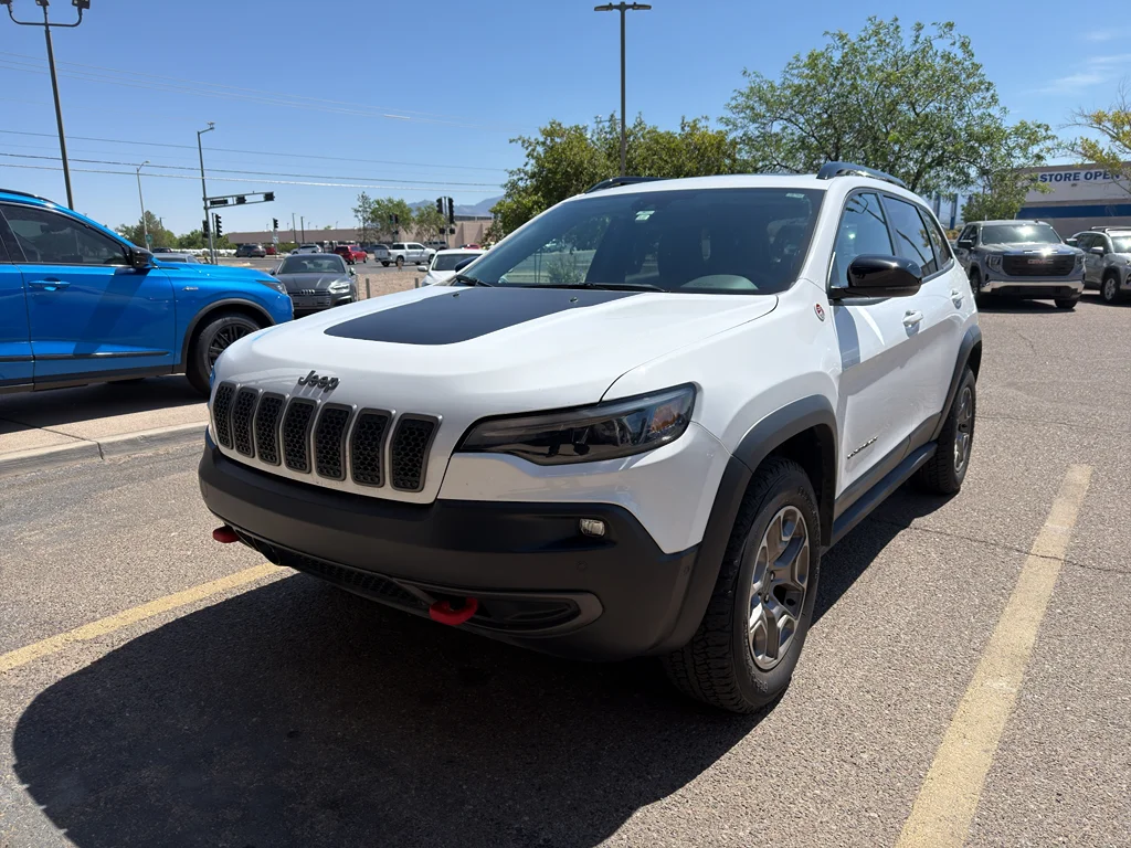 Used 2022 Bright White Clearcoat Jeep Trailhawk image 1