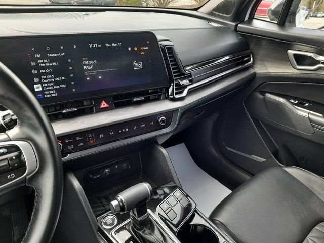 Used 2023 White Kia X-Line image 19