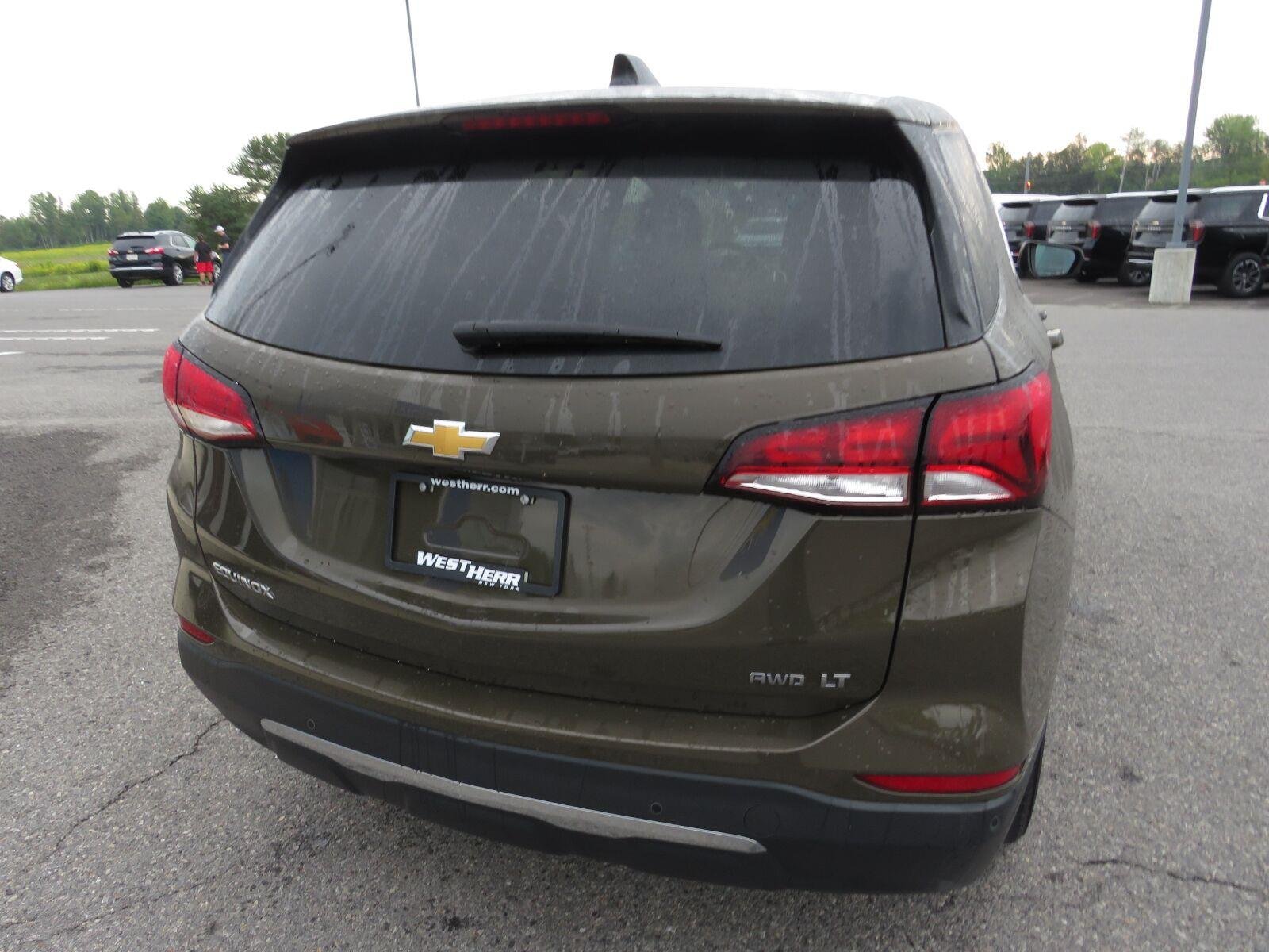 Used 2024 Harvest Bronze Metallic Chevrolet LT image 9