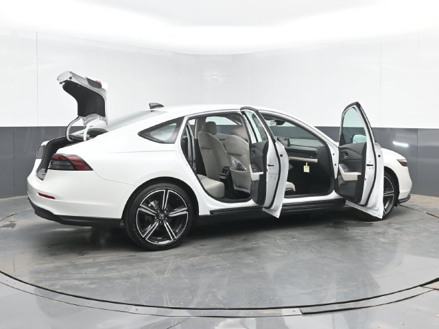 New 2026 Platinum White Pearl Honda SE image 42