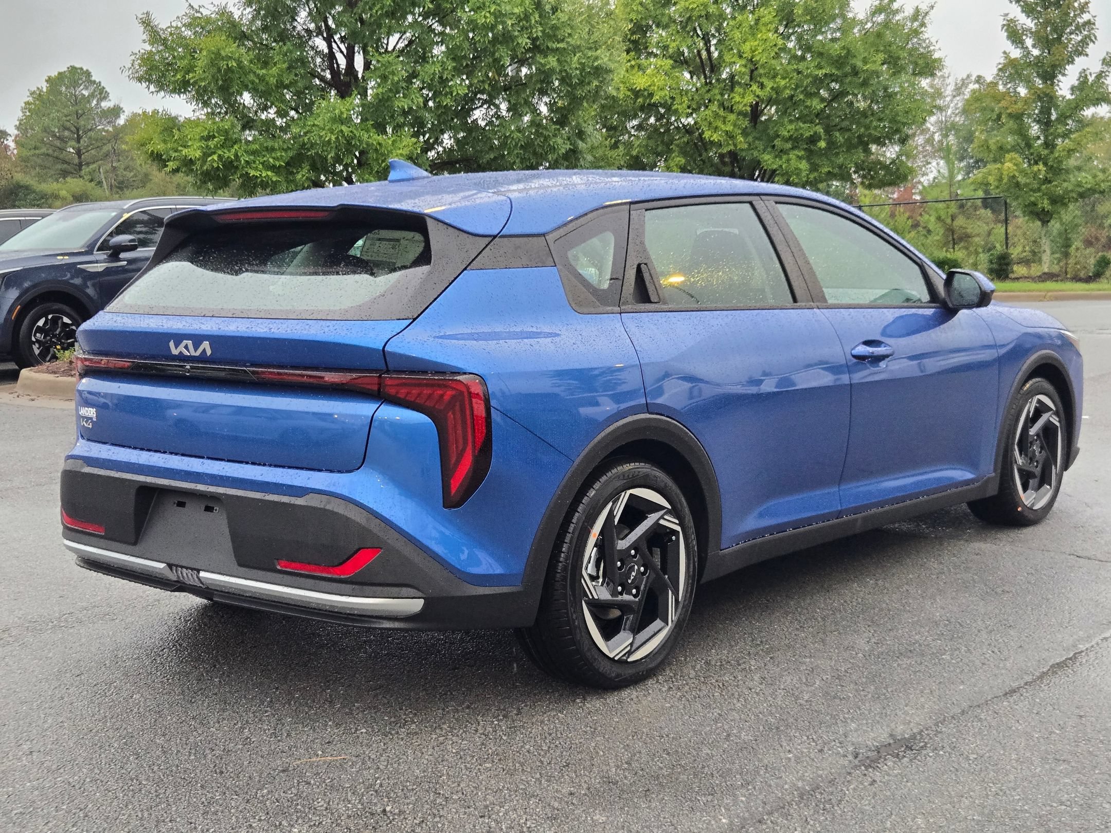 New 2026 Wave Blue Kia EX image 7