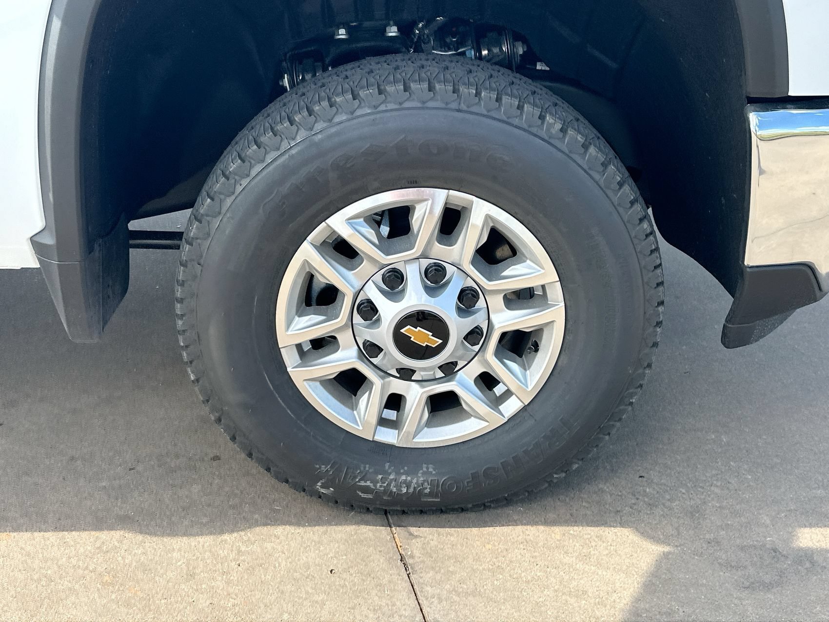 New 2026 Summit White Chevrolet Work Truck image 10