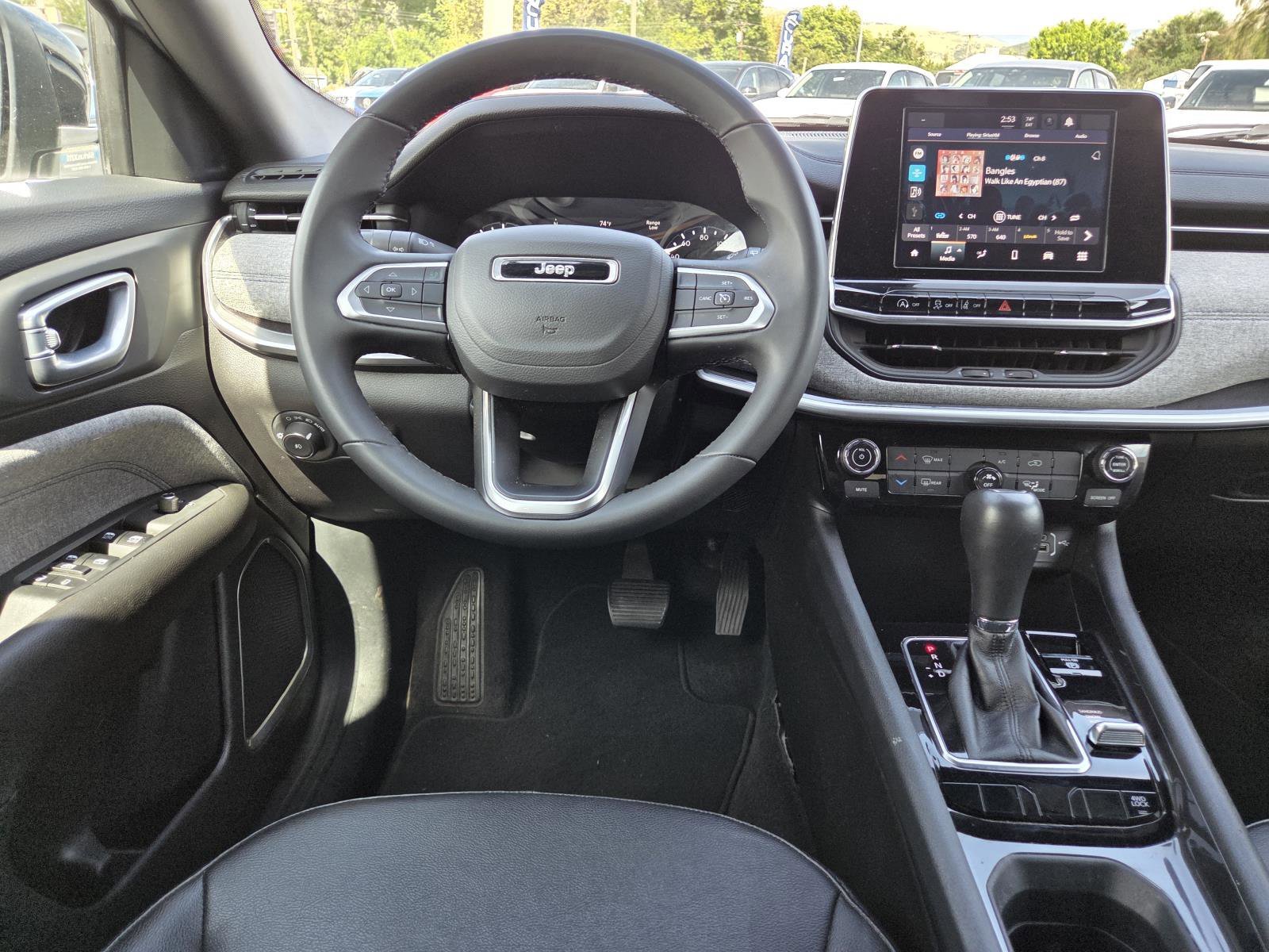 2025 Jeep Compass Latitude - Photo 16