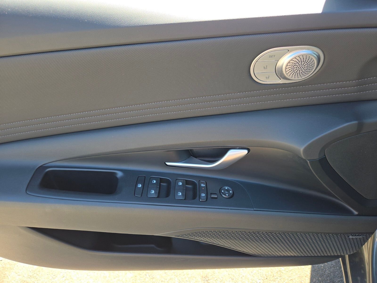 Certified Used 2025 Gray Hyundai Limited image 18