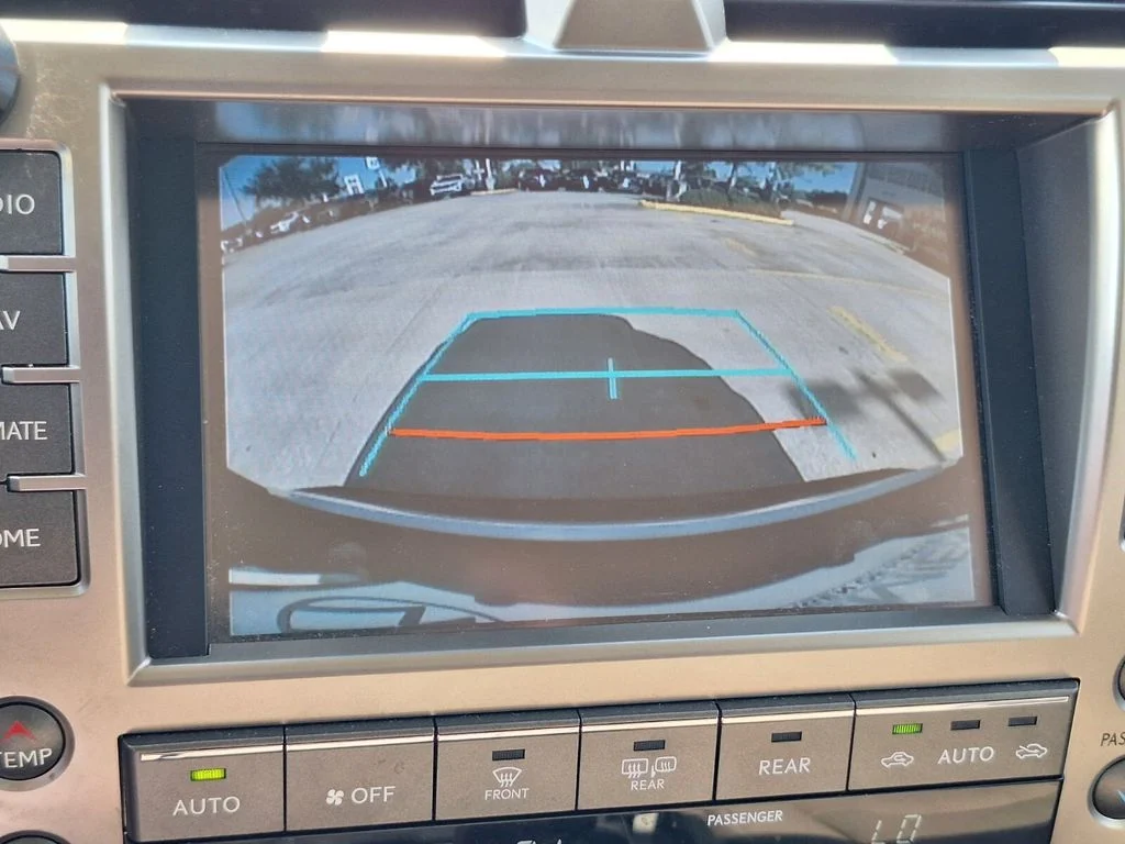 Used 2021 Blue Lexus 460 image 18