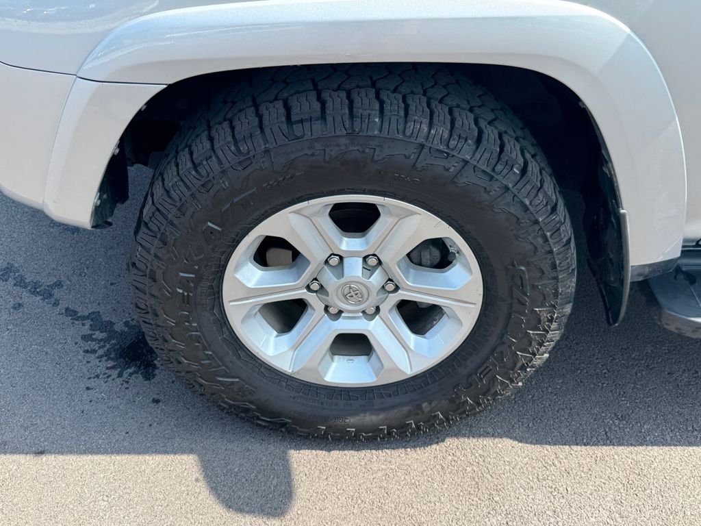 Used 2021 Silver Toyota SR5 image 15