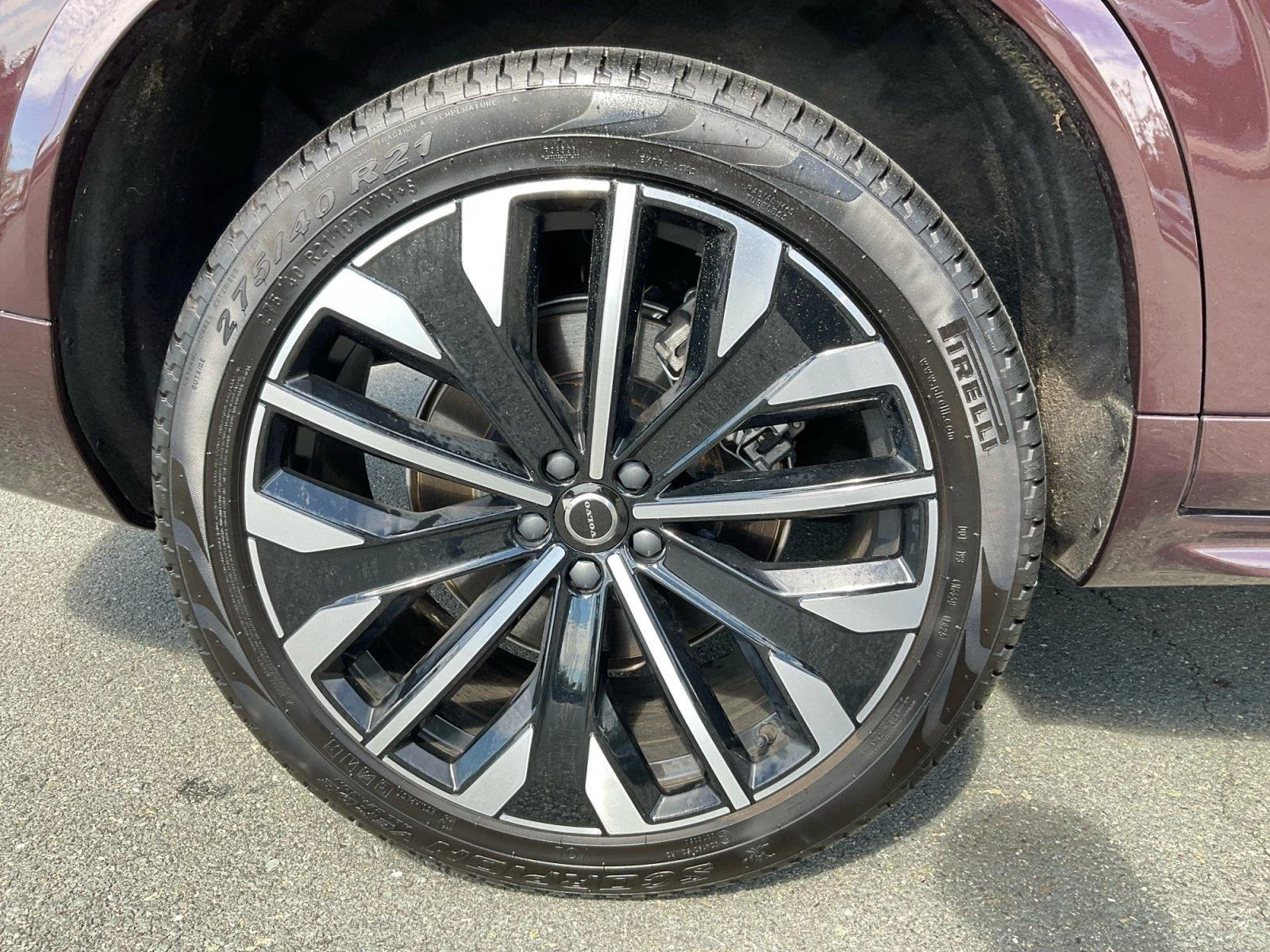 2026 Volvo XC90 Plus - Photo 16