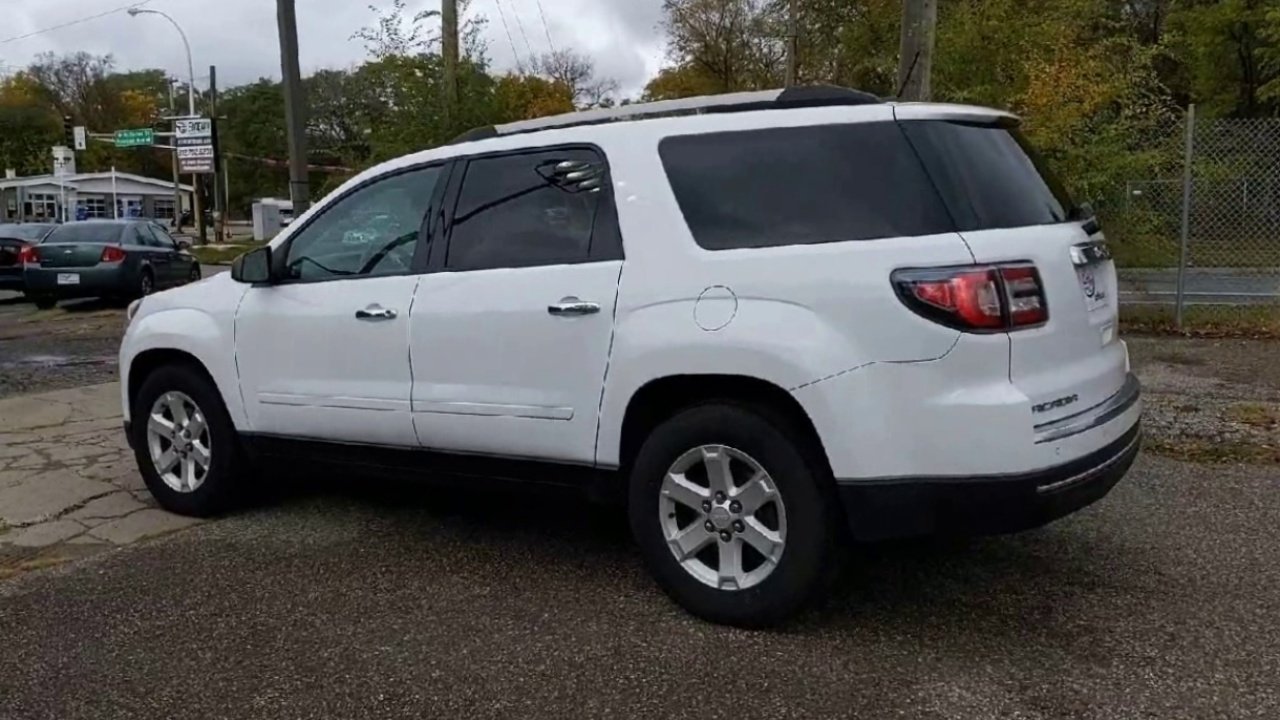 2016 Gmc Acadia SLE photo 2