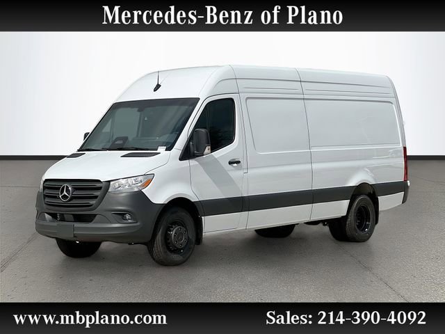 2026 Mercedes-Benz Sprinter 4500 170 WB HO High Roof's photo