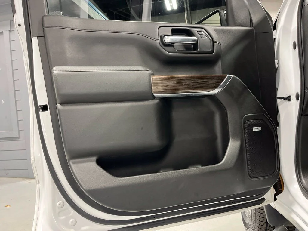 Used 2020 Summit White Chevrolet RST image 10