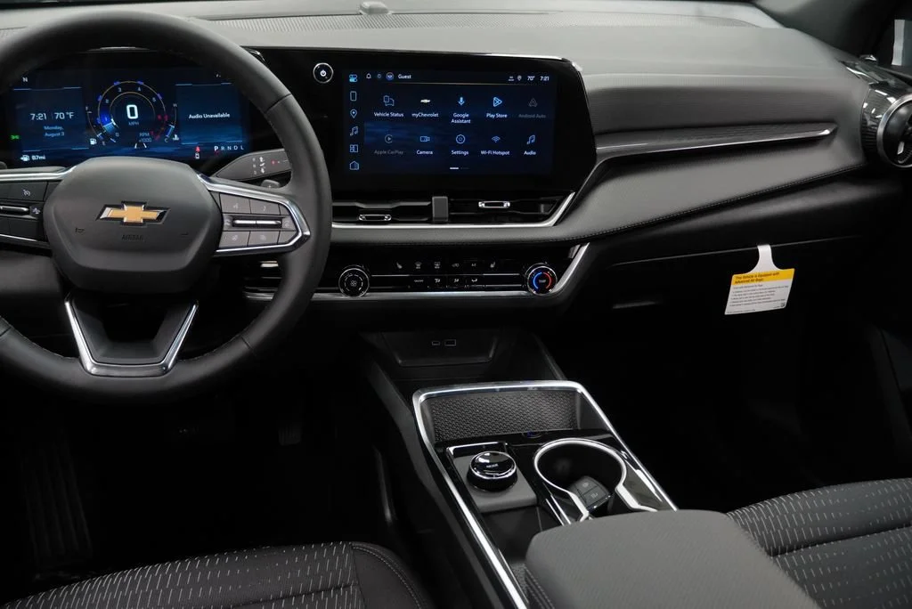 2027 Chevrolet Equinox LT - Photo 14