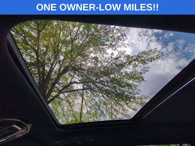 Used 2024 Red Jeep Summit image 18