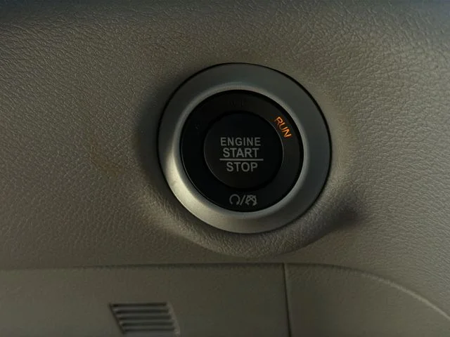 Used 2024 Silver Chrysler Touring L image 26