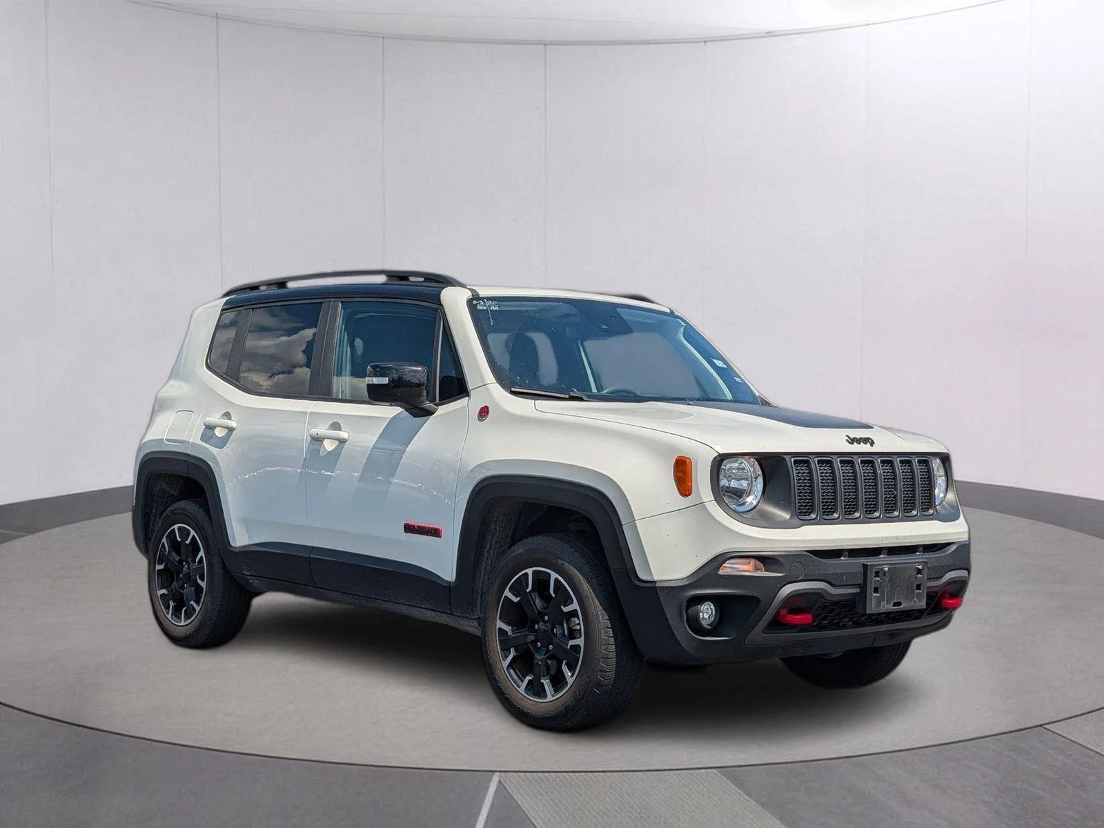 Used 2023 Alpine White Clearcoat Jeep Trailhawk image 7