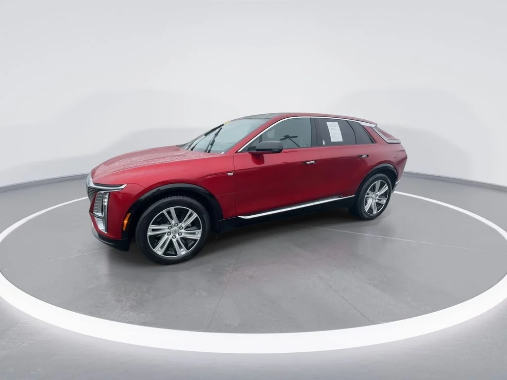 Used 2024 Red Cadillac Tech image 4