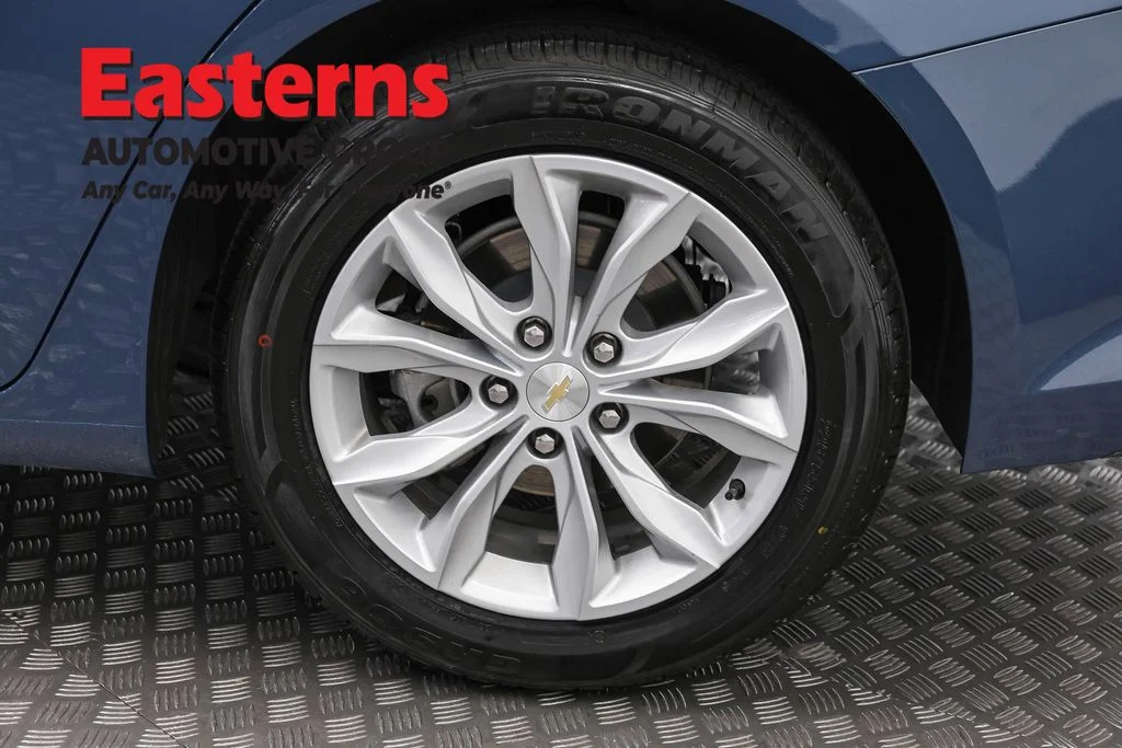 Used 2025 Blue Chevrolet LT image 33