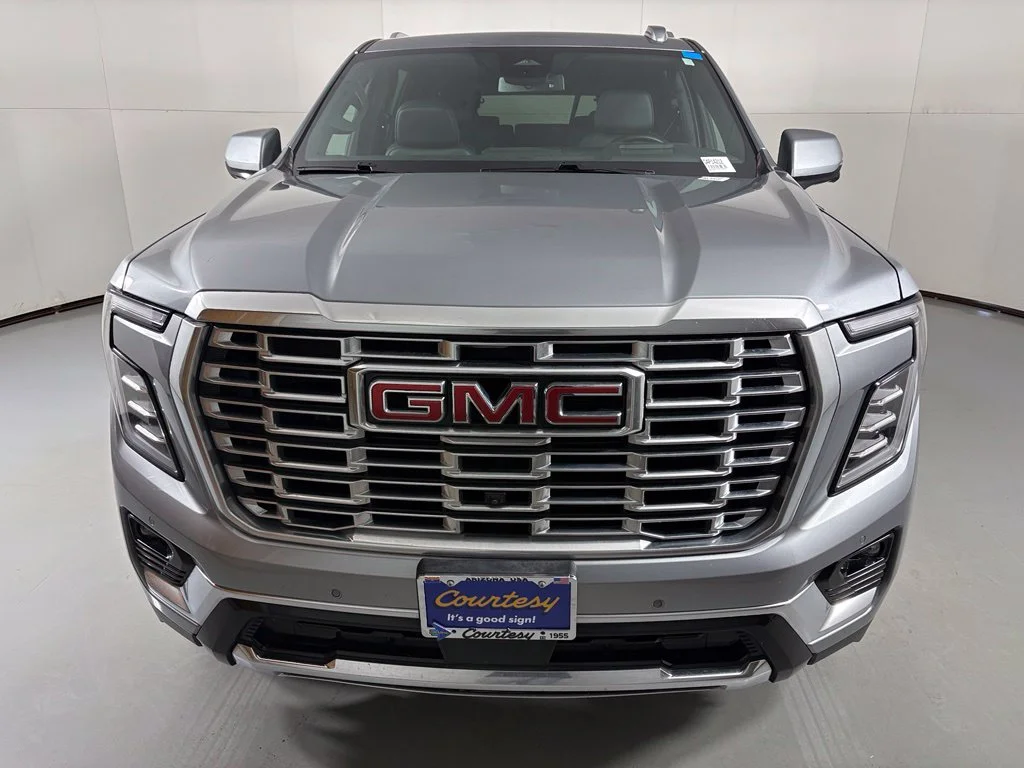 Used 2025 Silver GMC Denali image 4