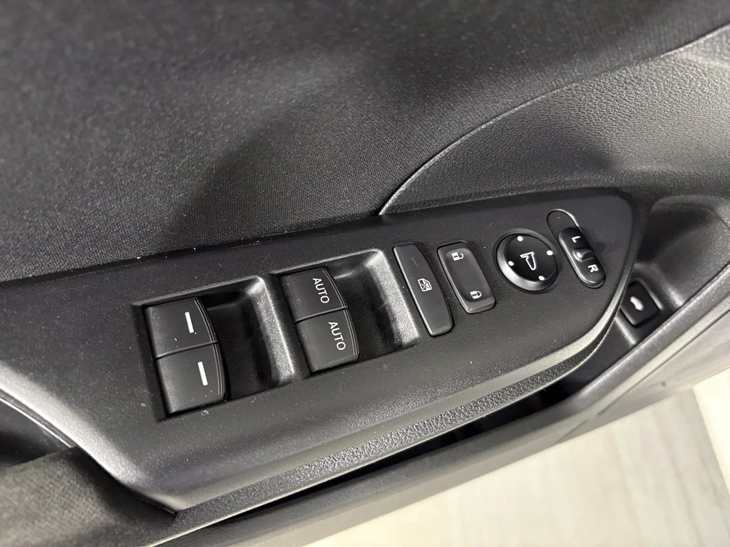 Used 2018 White Honda Si image 16