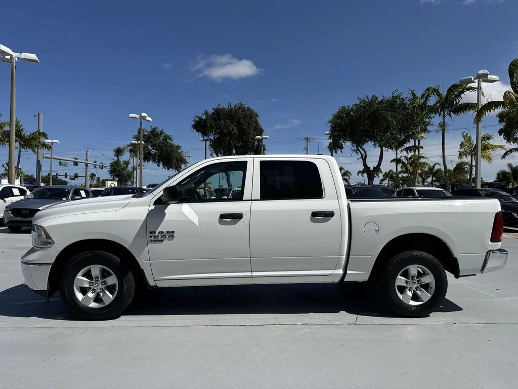Used 2022 Bright White Clearcoat Ram SLT image 27