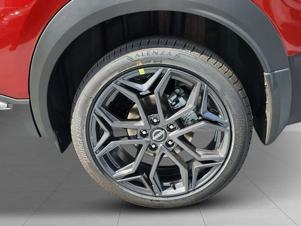 2026 Nissan KICKS SR - Photo 9