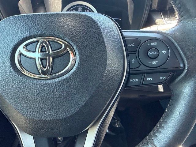 Used 2021  Toyota SE image 44