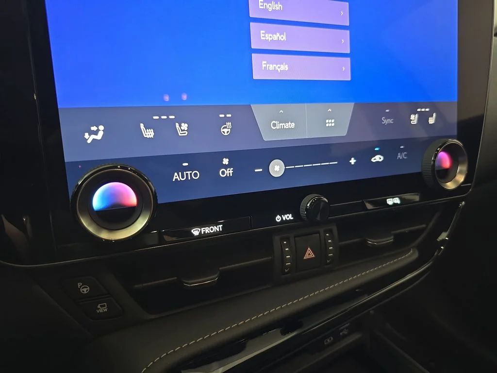 Used 2022 White Lexus 450h+ Luxury image 25