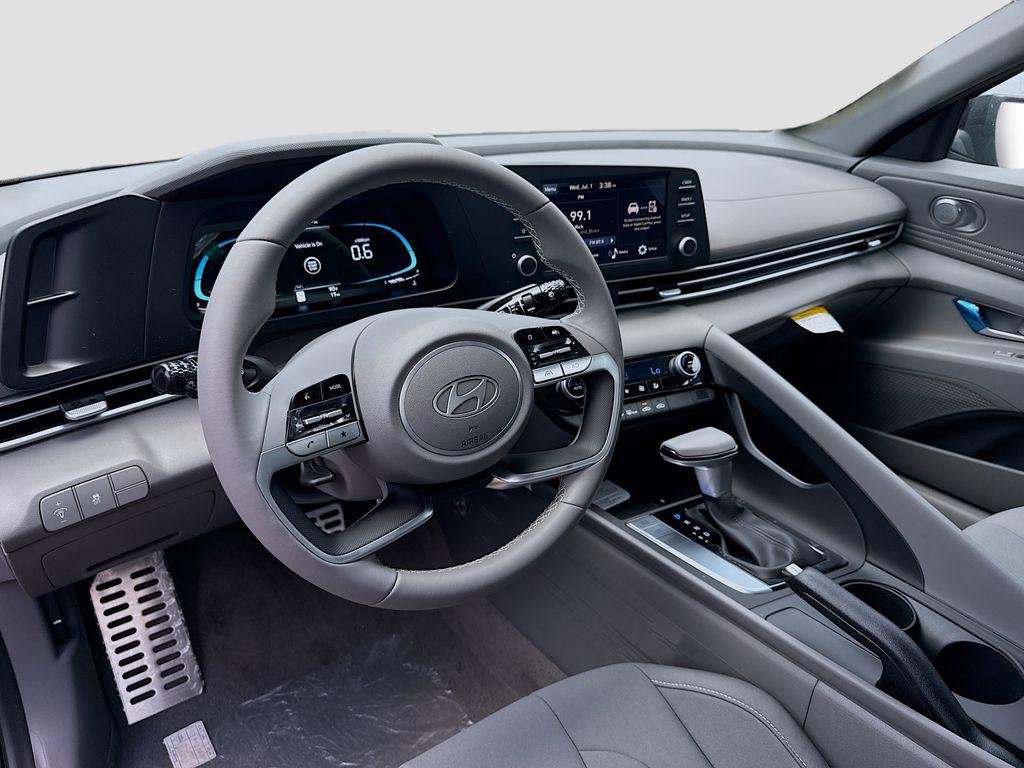 New 2026 Amazon Gray Hyundai SEL Sport image 7
