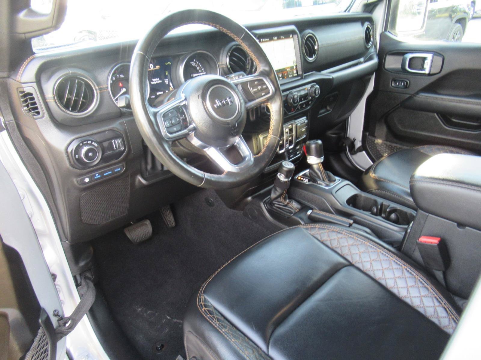 Used 2023 Silver Jeep High Altitude 4xe image 15