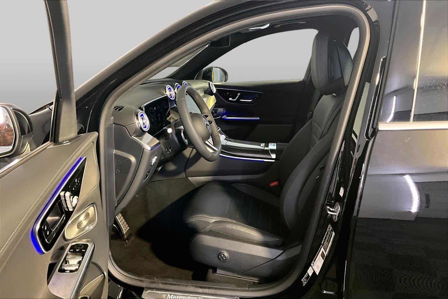 New 2026 Black Mercedes-Benz GLC 300 image 13