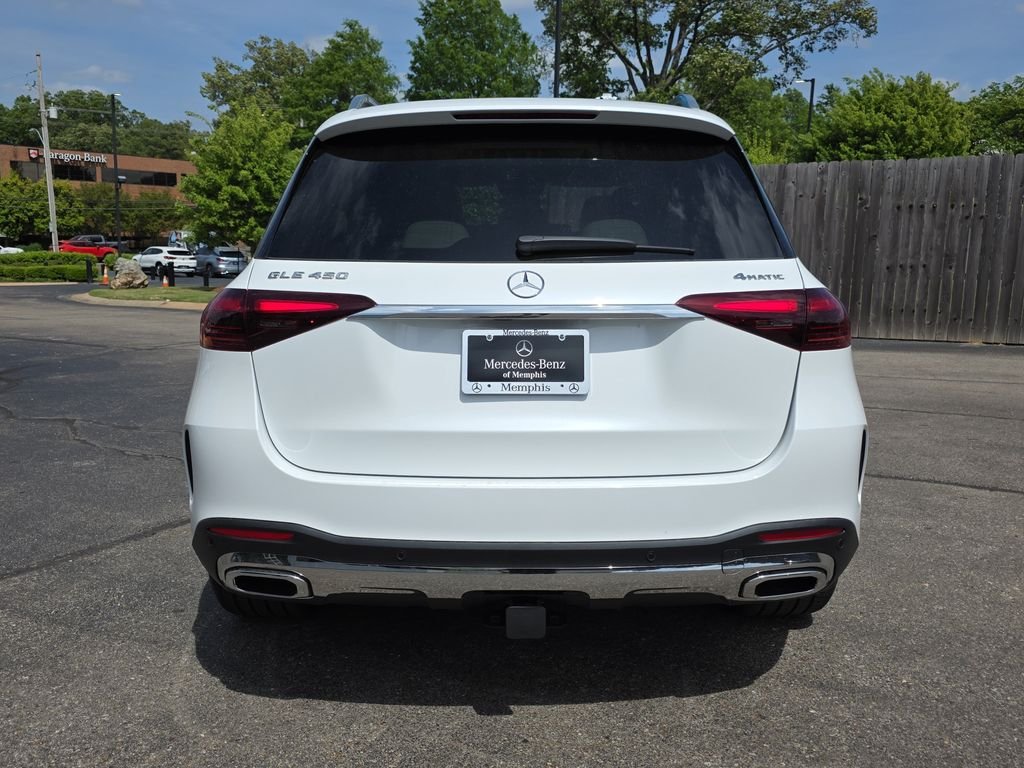 New 2026 MANUFAKTUR Moonlight White Metallic Mercedes-Benz GLE 450 image 4