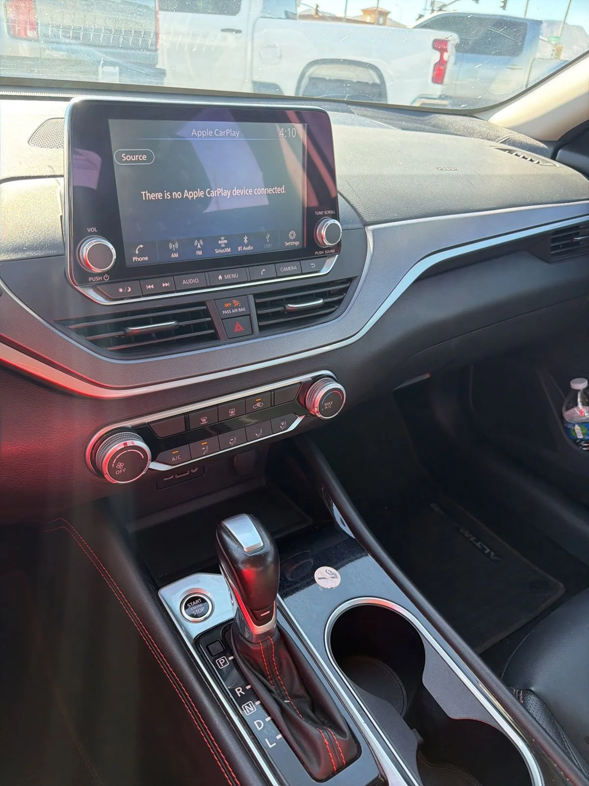 2024 Nissan Altima SR - Photo 9