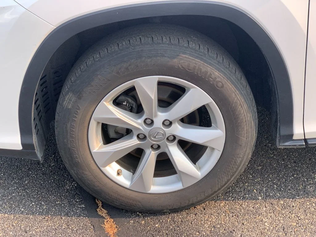 Used 2017 White Lexus 350 image 32