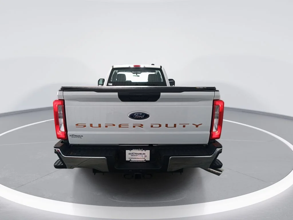 Used 2024 White Ford XL image 7